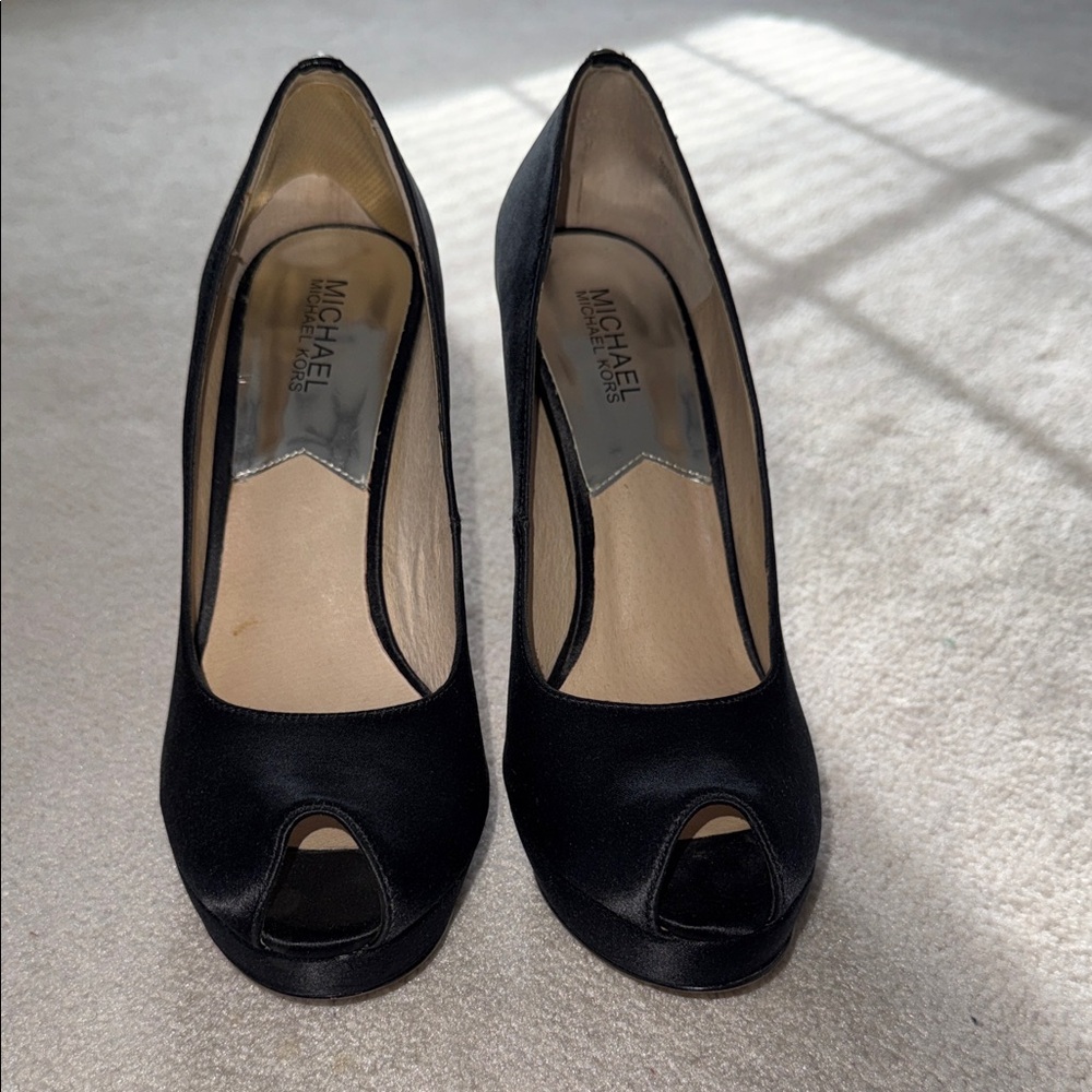 Michael Kors Elegant Black Peep Toe Heels